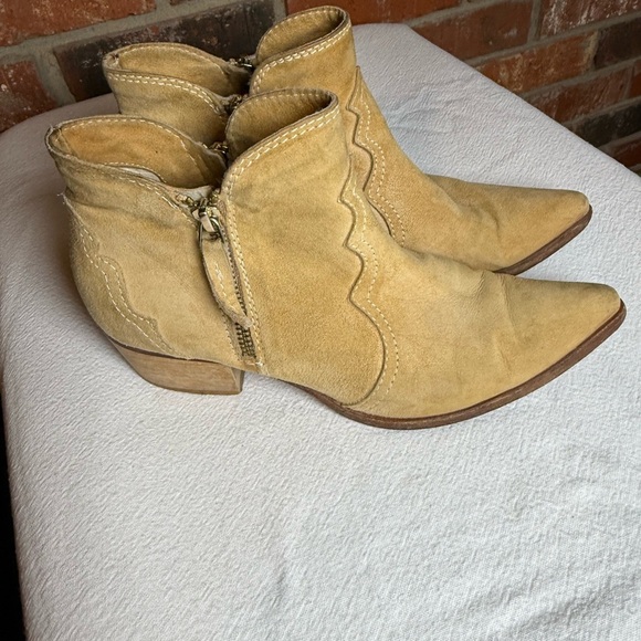 Sundance Dan Post Tan Suede Cowgirl Western Booties Country Westernwear - Picture 6 of 10